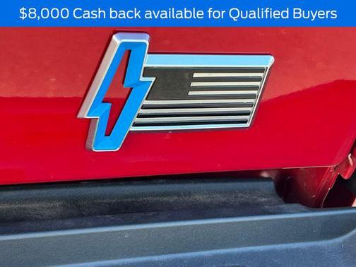 2025 Ford F-150 Lightning Flash