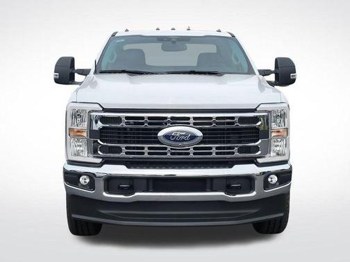2026 Ford F-350 XLT