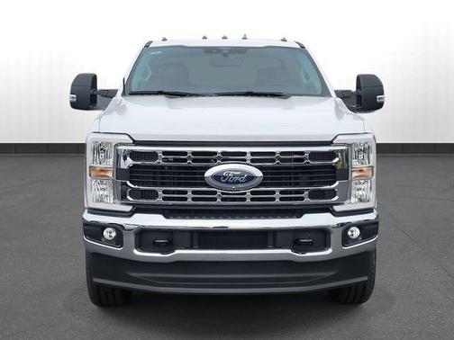 2026 Ford F-350 XLT