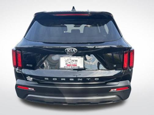 2021 Kia Sorento S