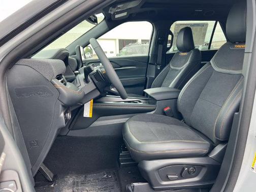 SPACE WHITE METALLIC 2026 Ford Explorer Tremor
