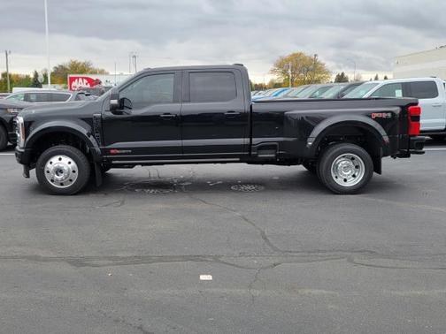 2026 Ford F-450 Platinum