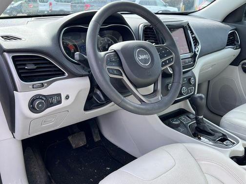 Granite Crystal Metallic Clearcoat 2022 Jeep Cherokee Limited