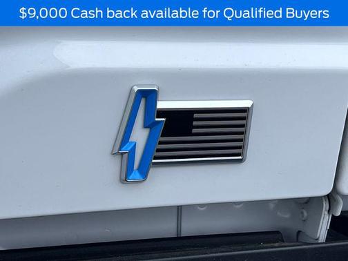 OXFORD WHITE 2025 Ford F-150 Lightning LARIAT