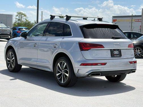 2023 Audi Q5 45 S line Premium