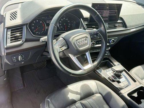 2023 Audi Q5 45 S line Premium