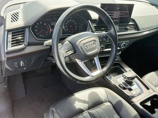2023 Audi Q5 45 S line Premium