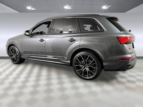 2025 Audi Q7 55 Premium Plus