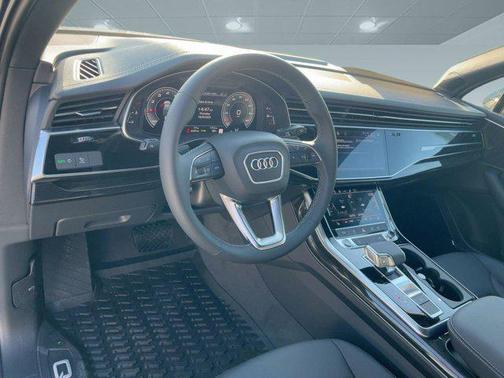 2026 Audi Q7 45 Premium