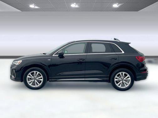 2023 Audi Q3 45 S line Premium Plus
