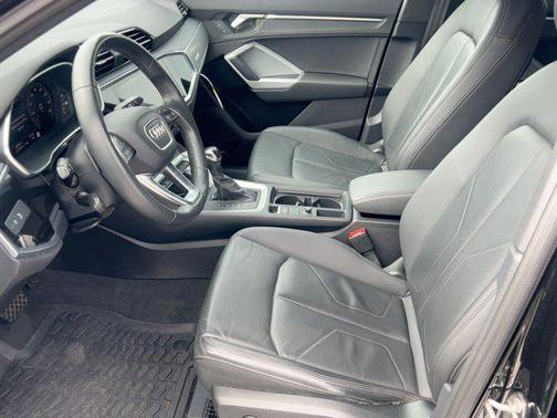 2023 Audi Q3 45 S line Premium Plus