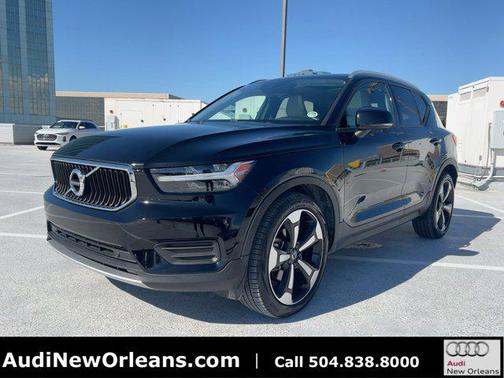 2019 Volvo XC40 T5 Momentum