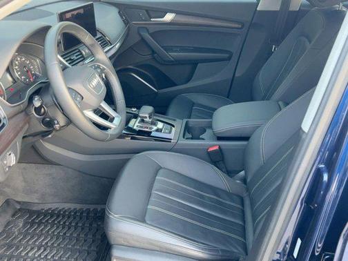 2024 Audi Q5 40 Premium