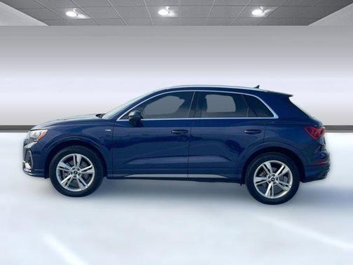 2022 Audi Q3 45 S line Premium