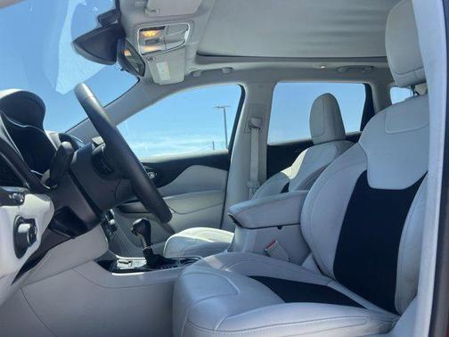 2021 Jeep Cherokee Latitude Plus