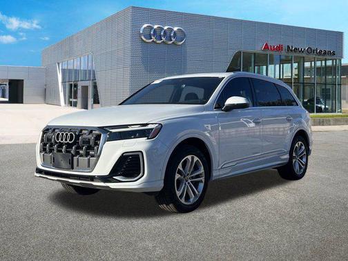 2025 Audi Q7 45 Premium