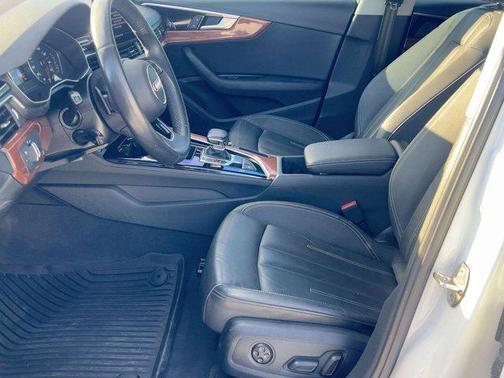 2023 Audi A4 40 Premium