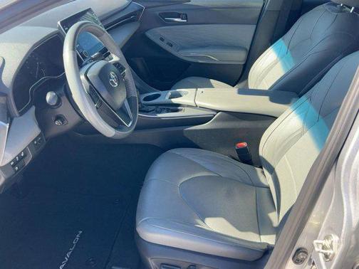 2019 Toyota Avalon XLE