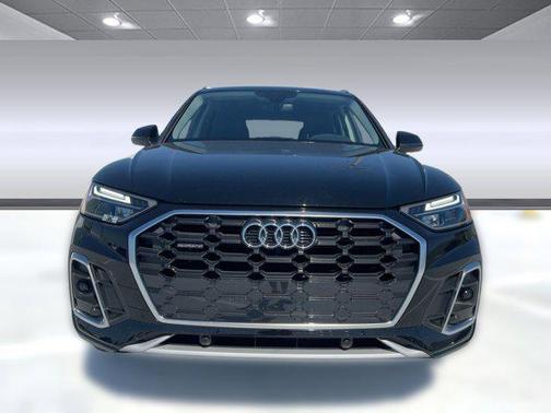 2023 Audi Q5 45 S line Premium