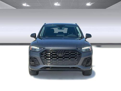 Daytona Gray Pearl Effect 2022 Audi Q5 45 S line Premium Plus