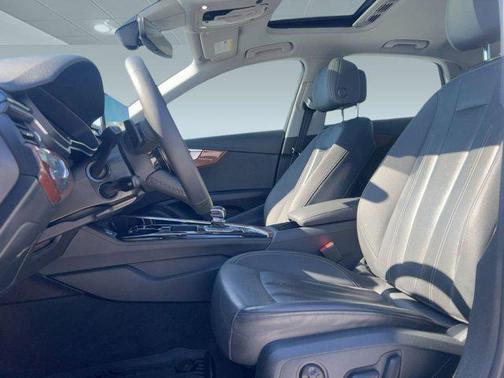 2022 Audi A4 40 Premium