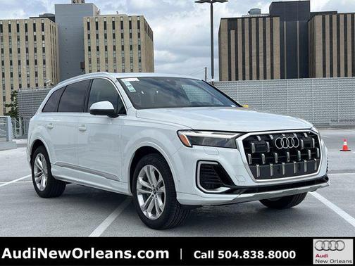 2025 Audi Q7 55 Premium Plus