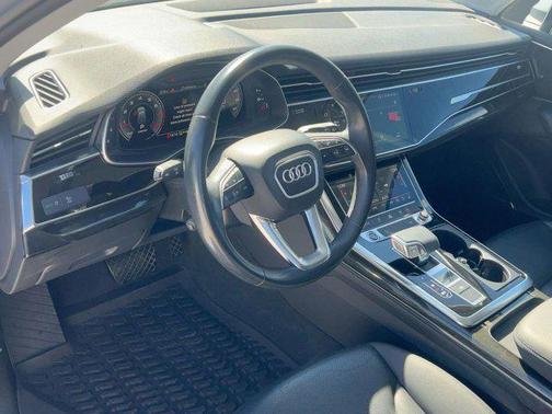 2022 Audi Q7 55 Premium Plus