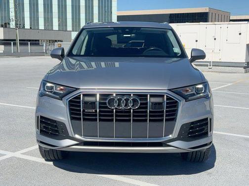 2022 Audi Q7 55 Premium Plus