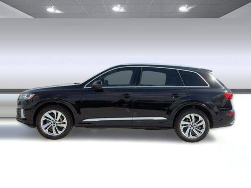 Black 2021 Audi Q7 45 Premium Plus