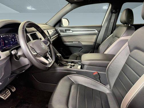 2023 Volkswagen Atlas Cross Sport 3.6L V6 SEL Premium R-Line