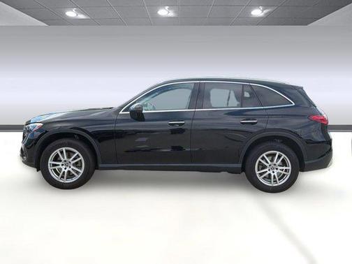 Black 2023 Mercedes-Benz GLC 300 4MATIC