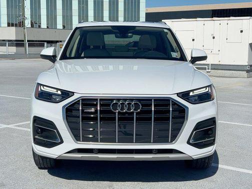 2022 Audi Q5 40 Premium