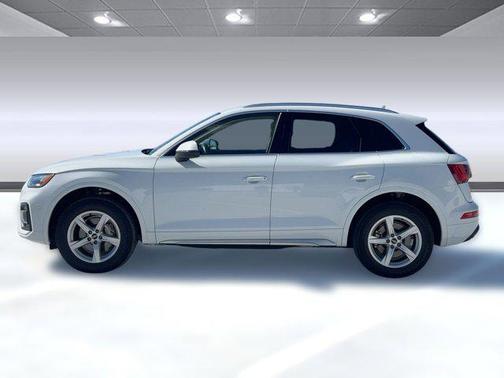 2022 Audi Q5 40 Premium