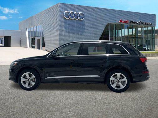2025 Audi Q7 45 Premium
