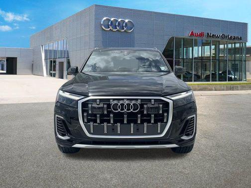 2025 Audi Q7 45 Premium