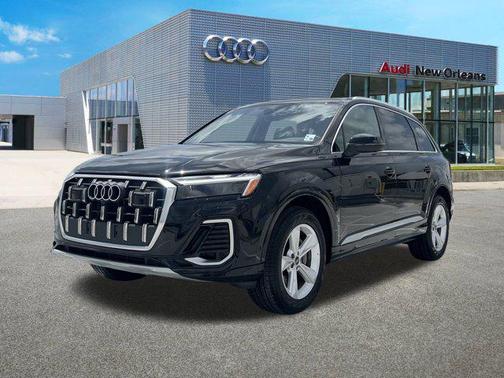 2025 Audi Q7 45 Premium
