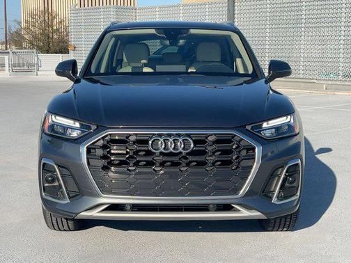 2022 Audi Q5 45 S line Premium