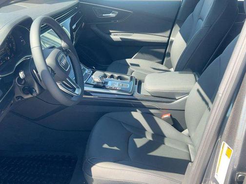 2026 Audi Q7 45 Premium Plus