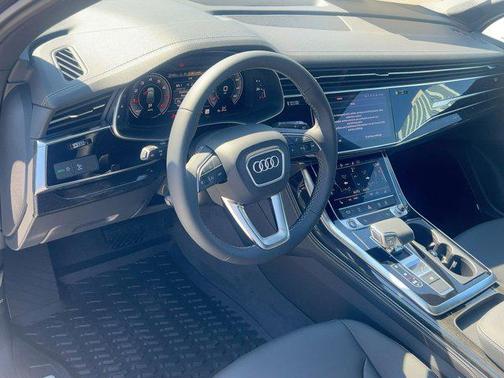 2026 Audi Q7 45 Premium Plus