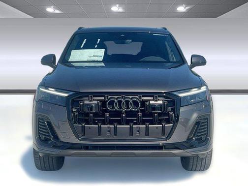 2026 Audi Q7 45 Premium Plus