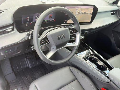 Mythos Black Metallic 2026 Audi Q3 TFSI quattro S tronic