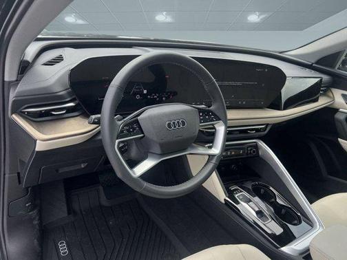2025 Audi Q5 Premium TFSI quattro S tronic