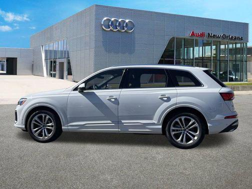 2025 Audi Q7 55 Prestige