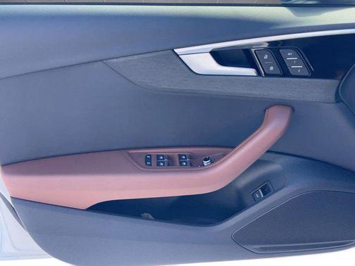 2023 Audi A4 45 S line Premium