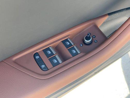 2023 Audi A4 45 S line Premium