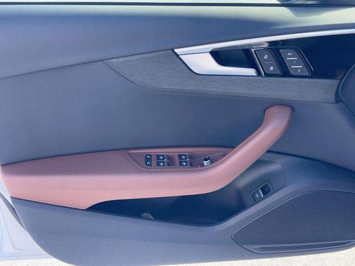 2023 Audi A4 45 S line Premium