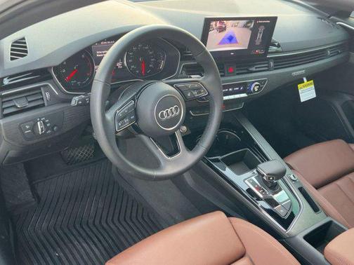 2023 Audi A4 45 S line Premium