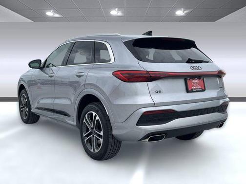 2025 Audi Q5 Premium TFSI quattro S tronic