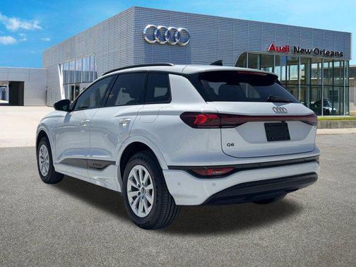 2025 Audi Q6 e-tron Premium