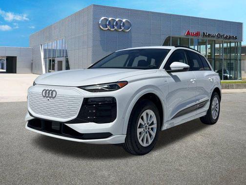 2025 Audi Q6 e-tron Premium